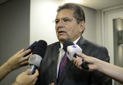 Presidente da ALPB alerta prefeitos sobre avanço da Covid-19 no interior do Estado