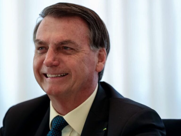 Bolsonaro não deve pagar 13º salário do Bolsa Família em 2020.