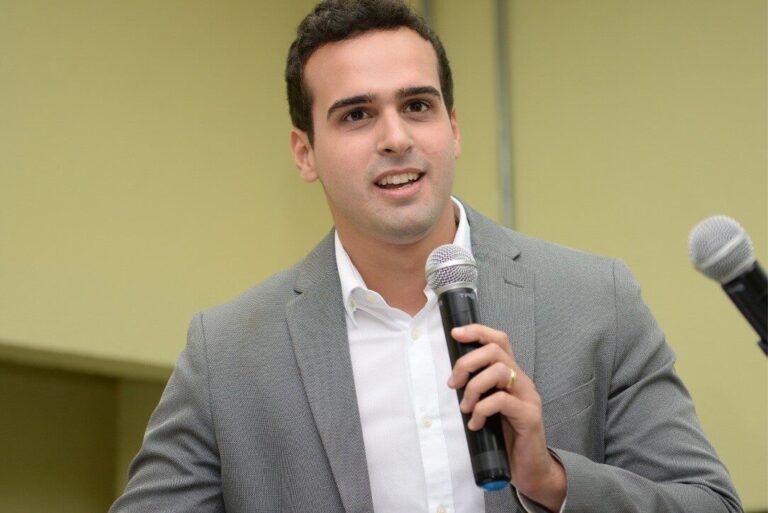 Lucas Ribeiro é confirmado pré-candidato na vice de Bruno Cunha Lima em Campina Grande