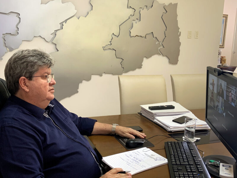 João Azevêdo discute plano de vacinação com governadores do Consórcio Nordeste