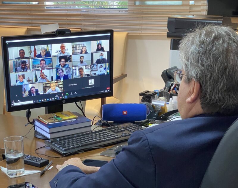 João Azevedo anuncia contrato para compra de 39 milhões e 600 mil doses da vacina sputnik