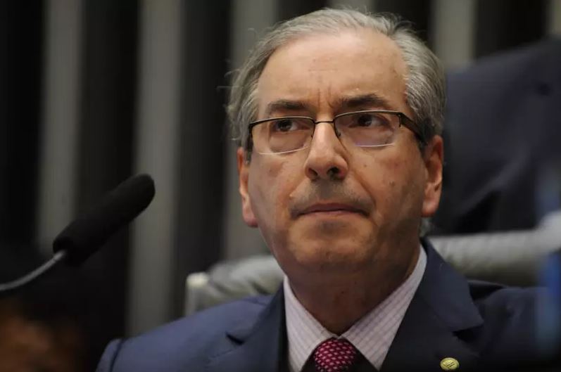 TRF-4 revoga a prisão de Eduardo Cunha