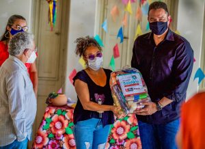 Procon Solidário | Funjope e Procon-JP entregam 200 cestas básicas a artistas e trabalhadores da cultura