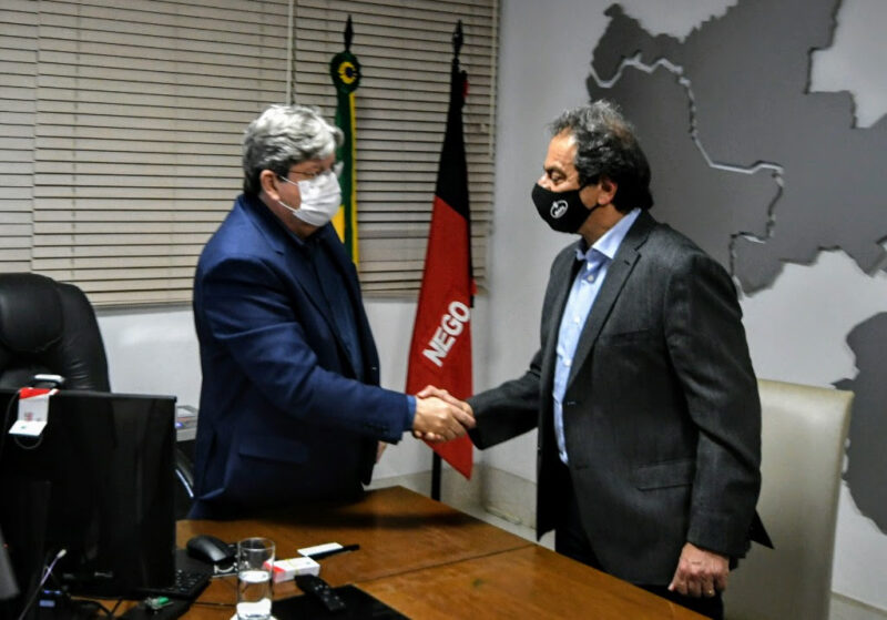 Governador João Azevêdo assina contrato para implantação da sede do Grupo Capri Logística no Conde