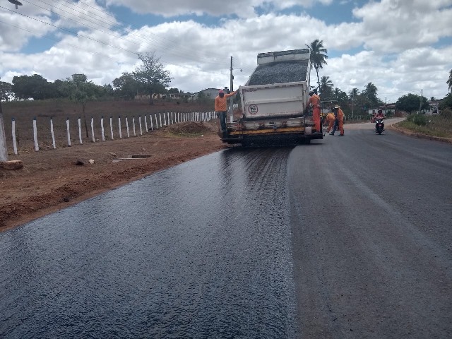Governo do Estado restaura a PB-063, rodovia que liga os municípios de Gurinhém, Mulungu e Alagoinha