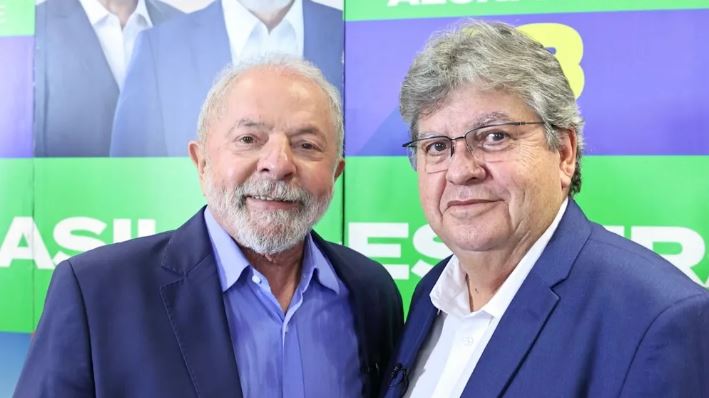 João Azevêdo confirma apoio integral a Lula e nega aval para comitê Bolsonaro-João na Epitácio Pessoa: “Não controlo voto de quem quer que seja”