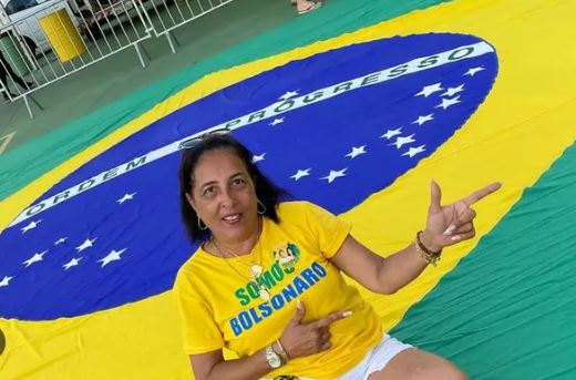 Advogada paraibana conhecida por Drª Cris está presa após participar de atos terroristas em Brasília