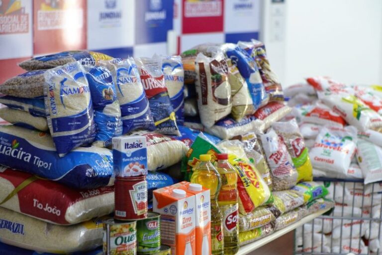 35° Salão do Artesanato Paraibano já arrecadou mais de 2,6 mil itens de alimentos