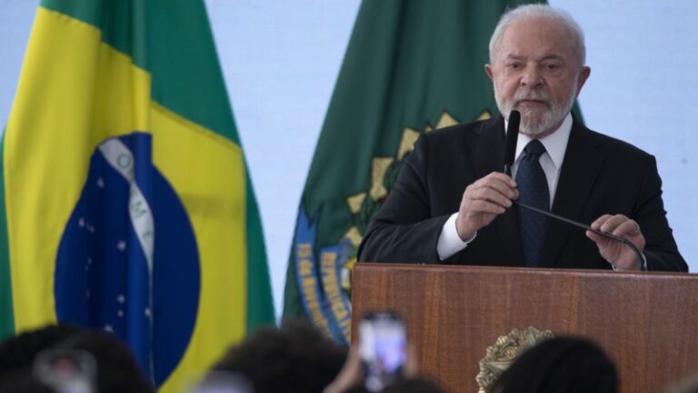América do Sul só se desenvolverá de forma conjunta, diz Lula