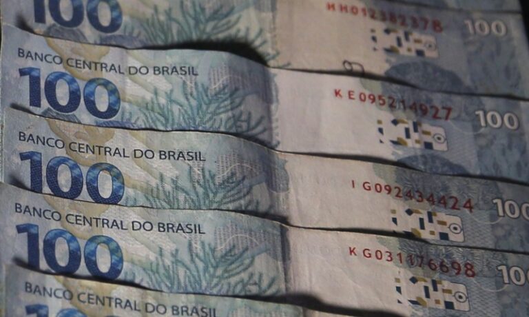 Arrecadação federal atinge R$ 158,99 bilhões em fevereiro