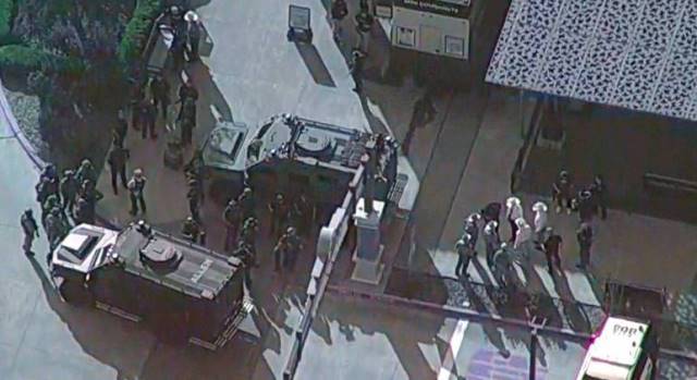 Atirador mata pelo menos oito pessoas em um shopping lotado no Texas