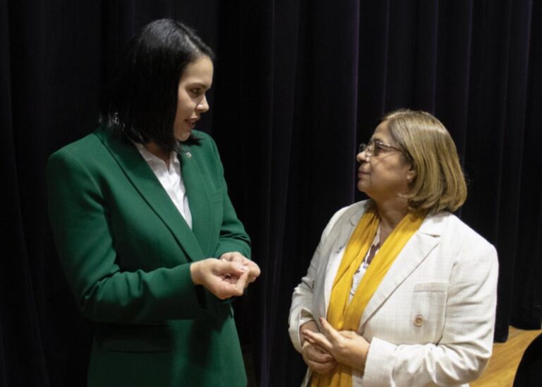 Rafaela Camaraense dialoga com ministra Cida Gonçalves sobre integração de políticas públicas para mulheres e meio ambiente na Paraíba