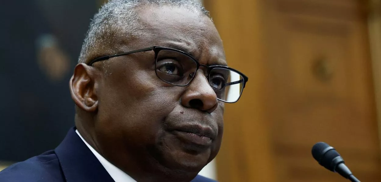 Ucrânia em perigo: Chefe do Pentágono faz alerta e busca apoio dos aliados