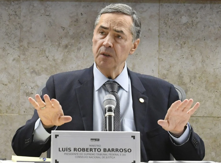 “Não vamos liberar a maconha”, diz Barroso