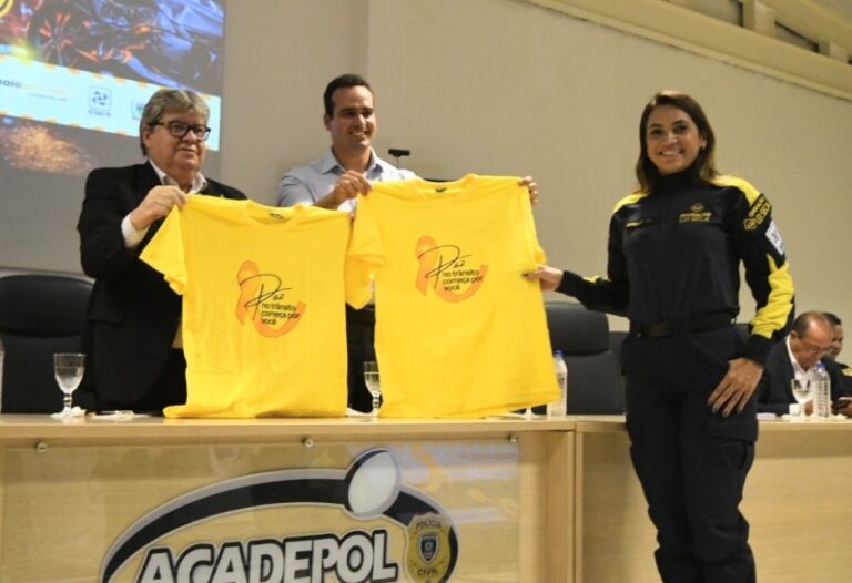 João Azevêdo destaca conscientização e rigor nas fiscalizações para um trânsito seguro na abertura do Maio Amarelo