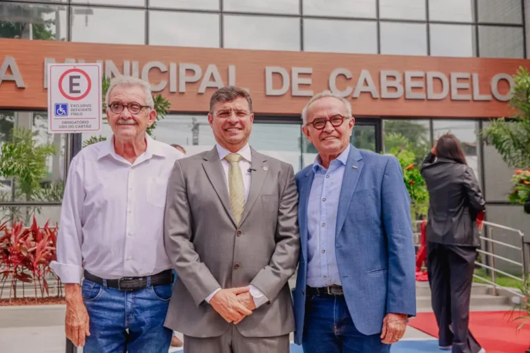 Prefeito de João Pessoa afirma que nova sede da Câmara de Cabedelo consolida bom momento da cidade portuária