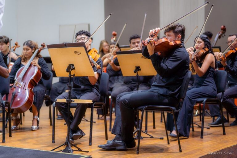 Concerto de encerramento de 2024 da Orquestra Jovem tem jazz, ballet, trilha sonora e música brasileira