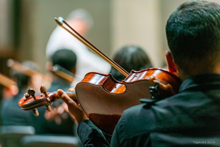 Concerto da Orquestra Jovem da Paraíba tem tango, jazz, música brasileira e solo de saxofone