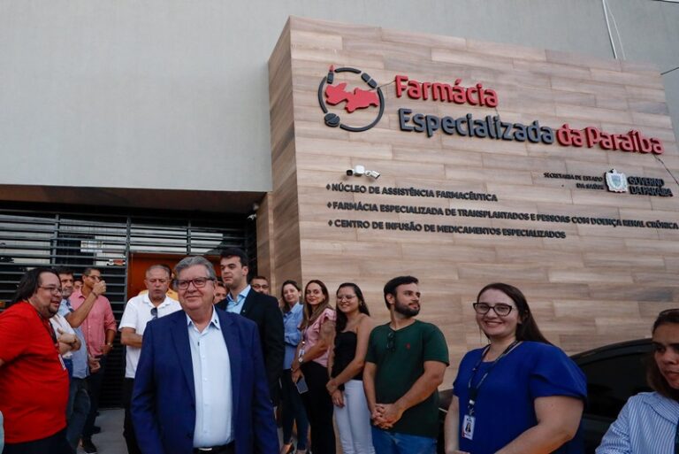 João Azevêdo entrega nova Farmácia Especializada da Paraíba e assegura acesso de usuários a medicamentos e assistência farmacêutica 