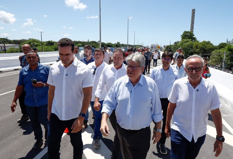 João Azevêdo libera viaduto Luciano Agra e destaca importância da obra para a mobilidade urbana de João Pessoa