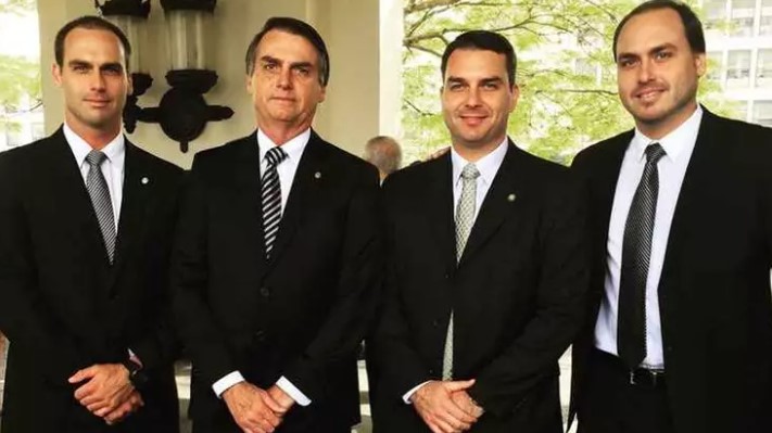 Rejeição ao clã Bolsonaro dispara e alcança novo recorde, revela pesquisa Quaest