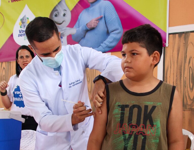Paraíba aplica mais de 46,5 mil doses no Dia D de Multivacinação com foco na vacina contra o sarampo e HPV