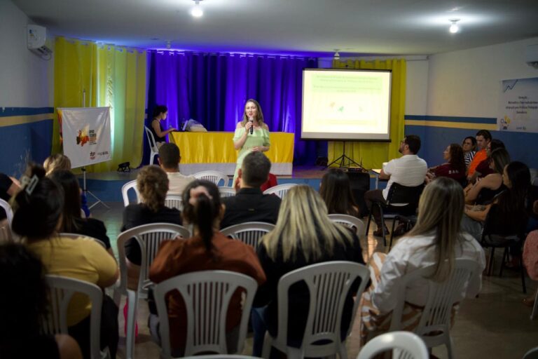 Caravana leva Formação Continuada sobre SUAS a profissionais de cidades da 6ª Região
