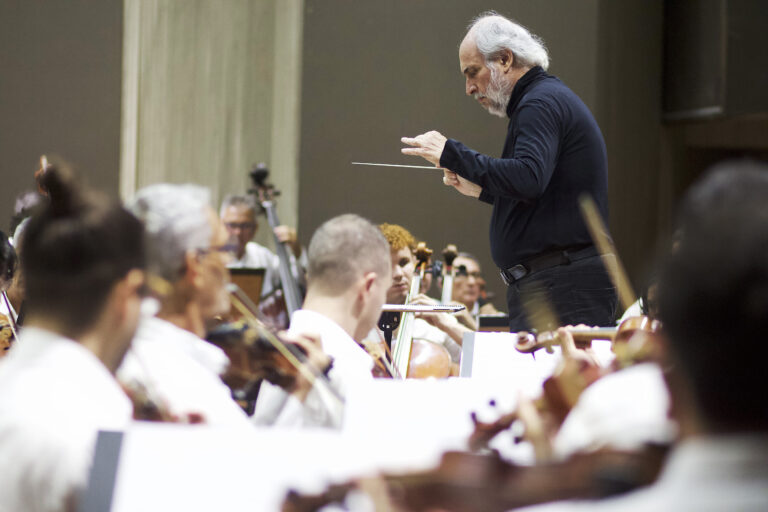 Orquestra Sinfônica da Paraíba comemora 80 anos com concerto no Theatro Santa Roza