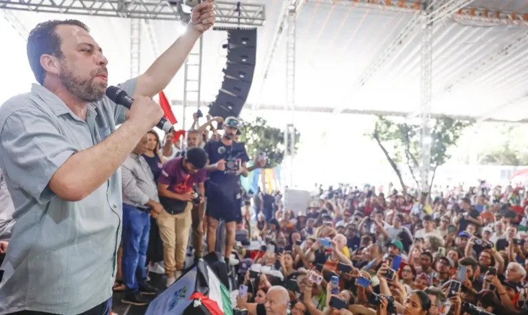 Governo consultará indígenas sobre hidrovia no Tapajós, diz Boulos