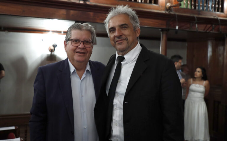 João Azevêdo prestigia concerto em homenagem aos 80 anos da OSPB e destaca investimentos do Governo na cultura paraibana