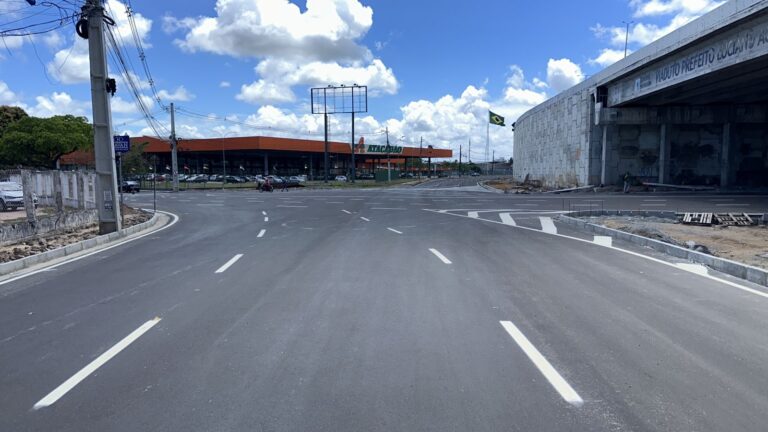 João Azevêdo entrega a segunda parte do Viaduto Luciano Agra e libera o tráfego na área