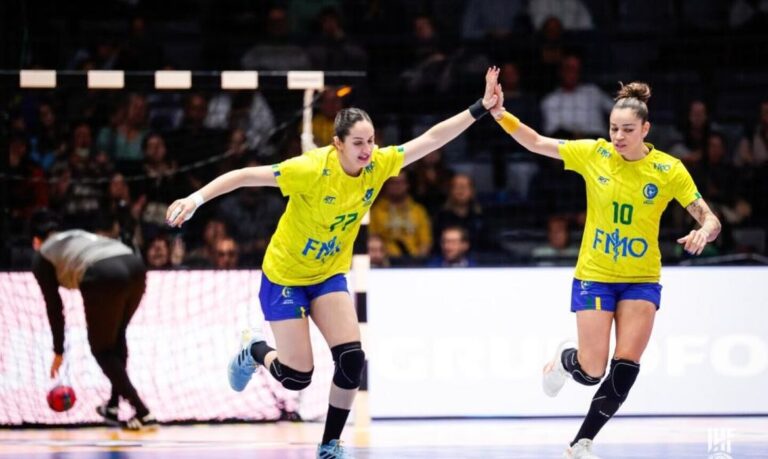 Brasil vence tchecas e vai à 2ª fase do Mundial Feminino de handebol