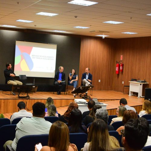 Ministério Público e profissionais do Rio Grande do Norte vêm à Paraíba conhecer o Serviço Família Acolhedora