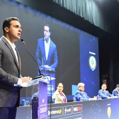 Governador Lucas Ribeiro destaca integração entre estados no combate ao crime durante abertura da 100ª reunião do Consesp