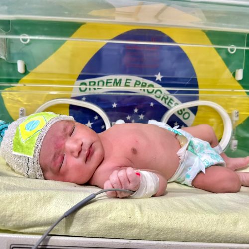 Hospital Regional de Guarabira promove ação de humanização e caracteriza bebês com temática da Copa do Mundo