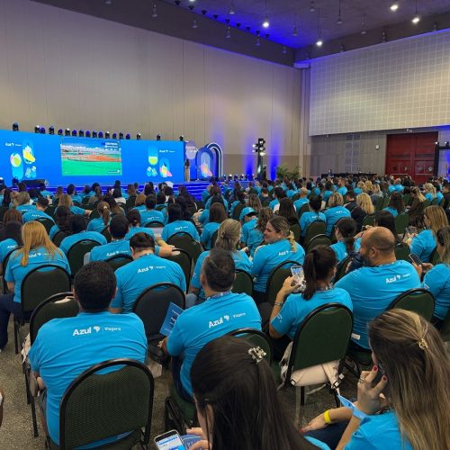 Paraíba capacita 400 agentes líderes em vendas da Azul Viagens em Fortaleza