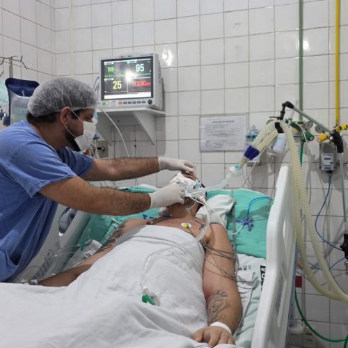 Hospital Edson Ramalho realiza pela primeira vez trombólise sistêmica para tratar paciente da UTI
