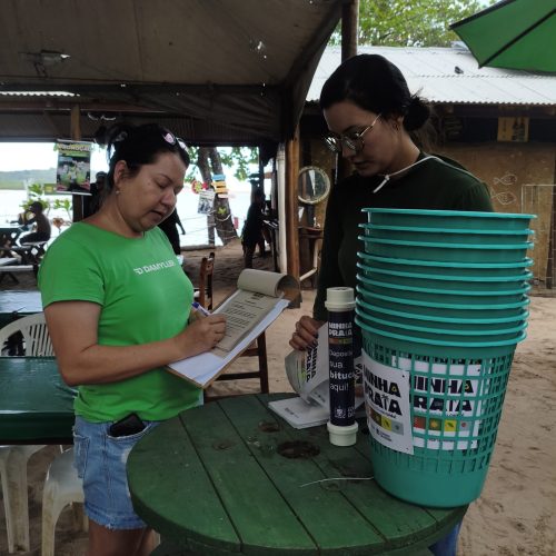 Projeto Minha Praia promove treino de natação e ações de educação ambiental