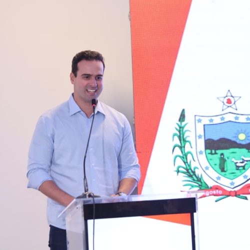 Lucas Ribeiro e ministro Gustavo Feliciano assinam convênio para qualificar profissionais do turismo e assegurar crescimento do setor na Paraíba